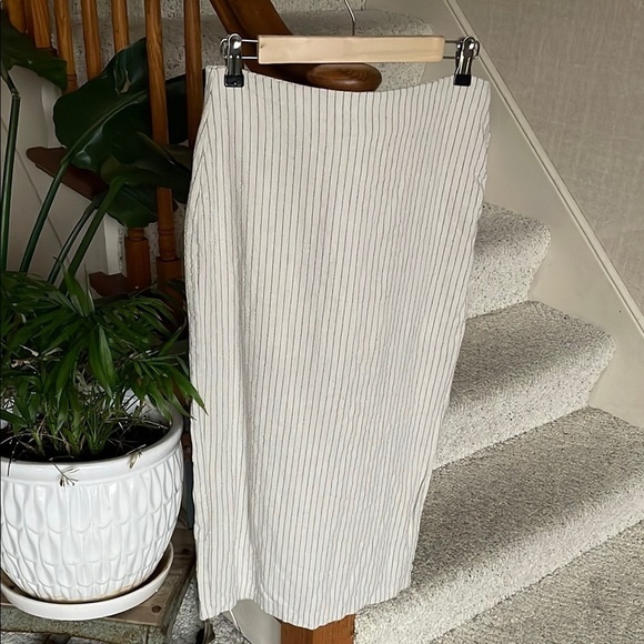 Hunter & Brown Coastal Striped Cream Linen Pencil Skirt - Picture 1 of 8